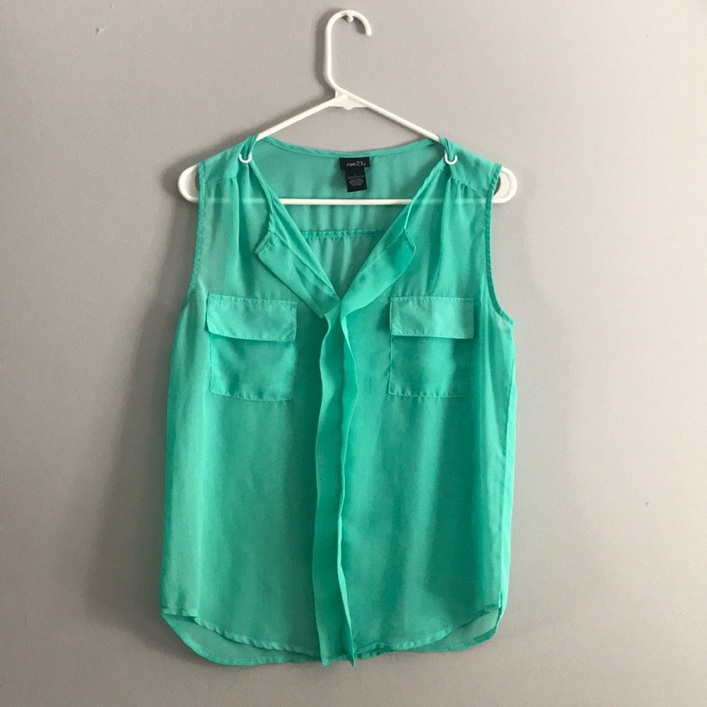 Rue 21 top